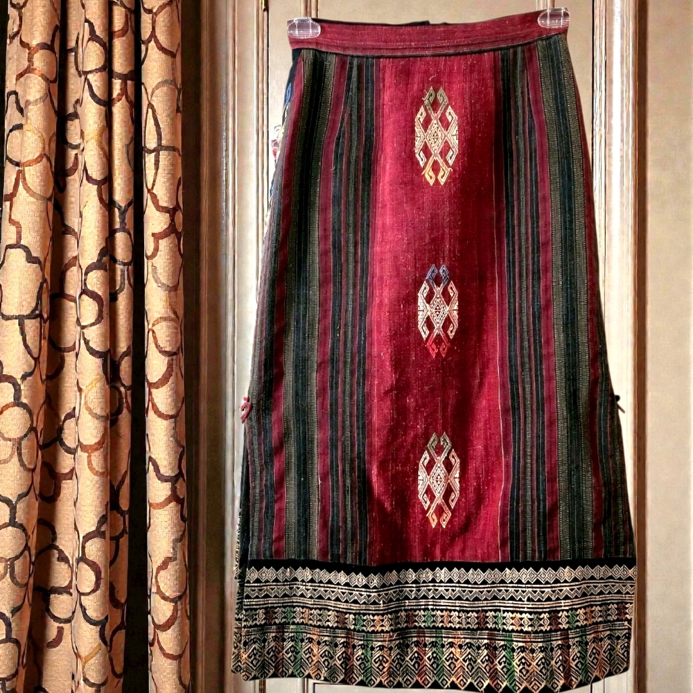 Laotian Pha Sin Tube Skirt Folk Art Gray Red Embroidered Gold Accents  sz S